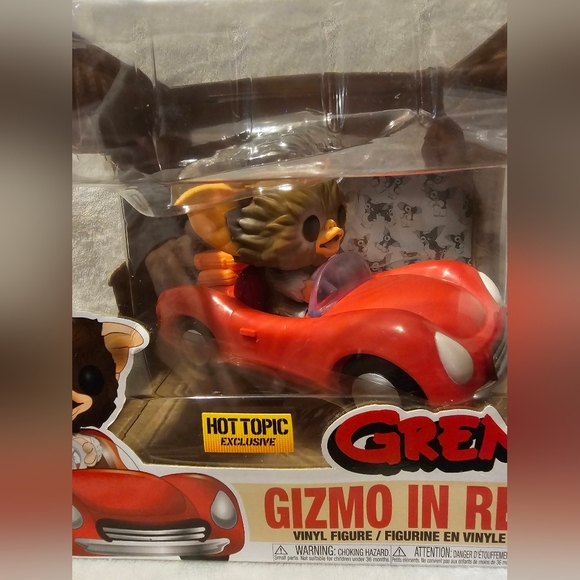 Funko Pop! Gizmo In Red Car #71 Gremlins Hot Topic Exclusive - Picture 3 of 9